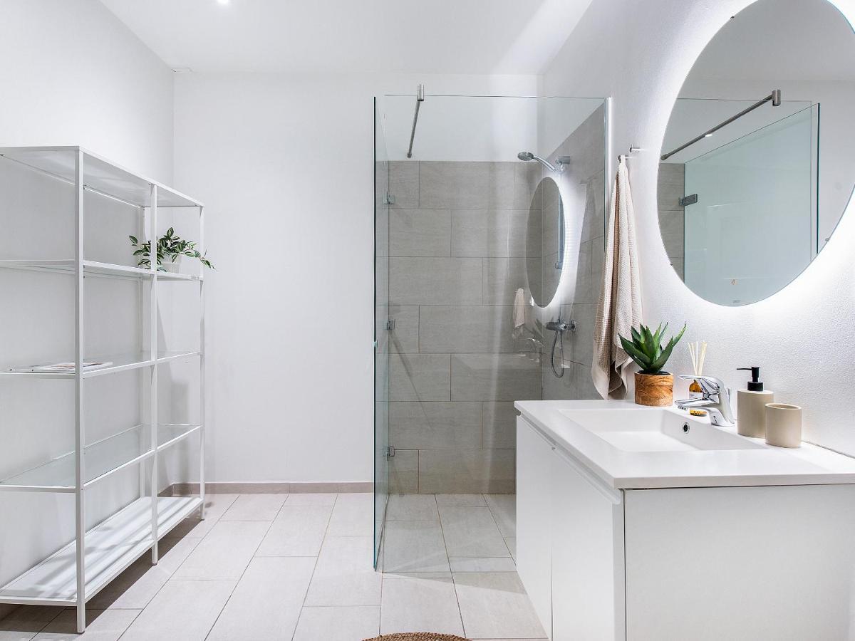 Sanders Leaves - Chic Three-Bedroom Apartment In Downtown Copenaghen Esterno foto